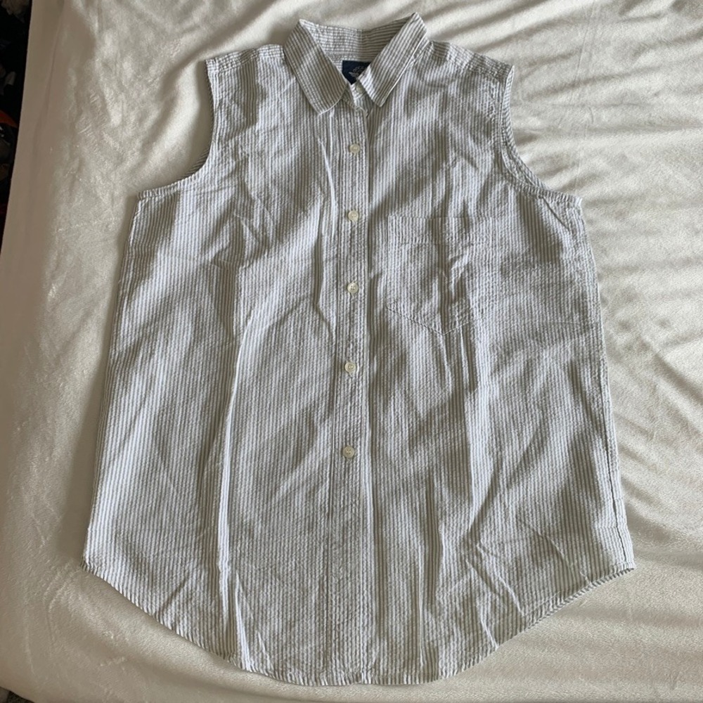 Dockers Womens Sleeveless Seersucker Button Down Shirt Green White Stripe Size M